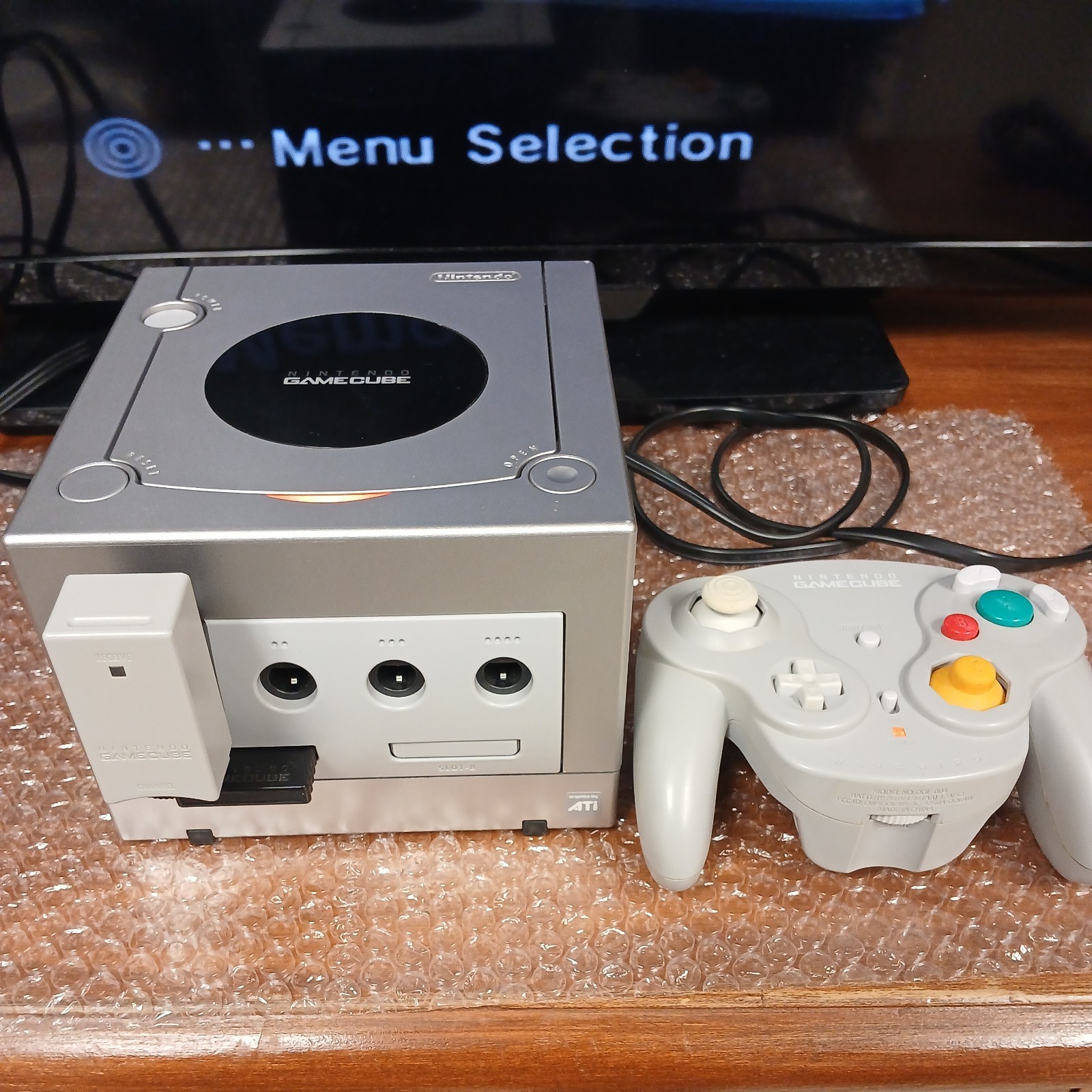 Nintendo GameCube System DOL-001 Silver Tested, Wavebird, OEM Cords. Tested