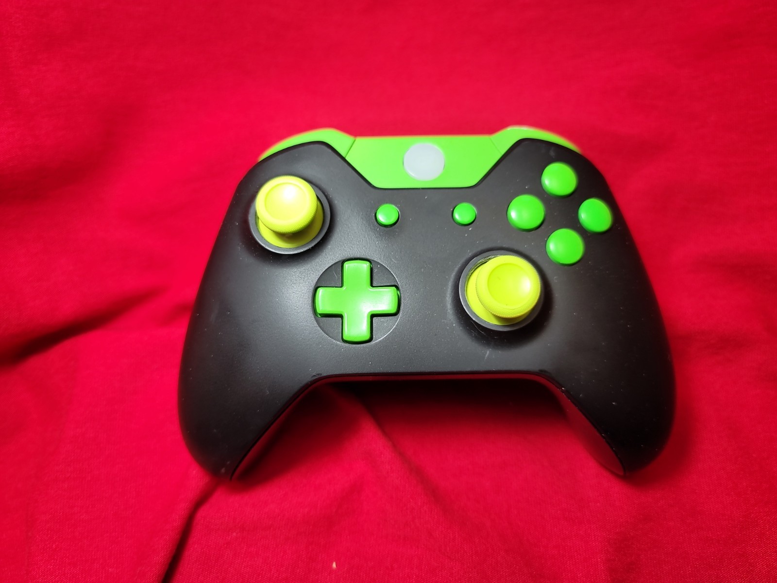 Xbox One Wireless Controller 1537 Scuf (New Joysticks) Check Description