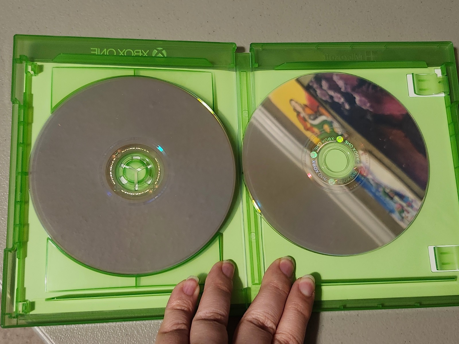 Outlast Trinity – Microsoft Xbox One