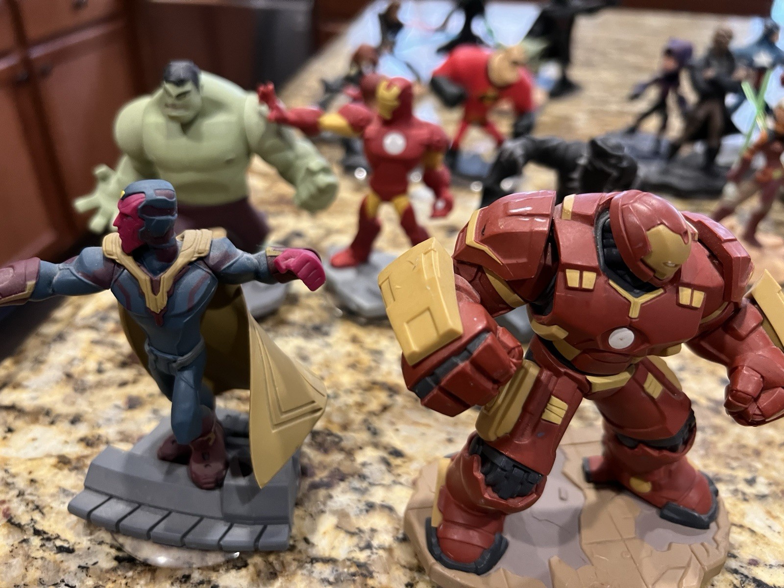 DISNEY INFINITY 23 FIGURES STAR WARS MARVEL ANT MAN AND MORE