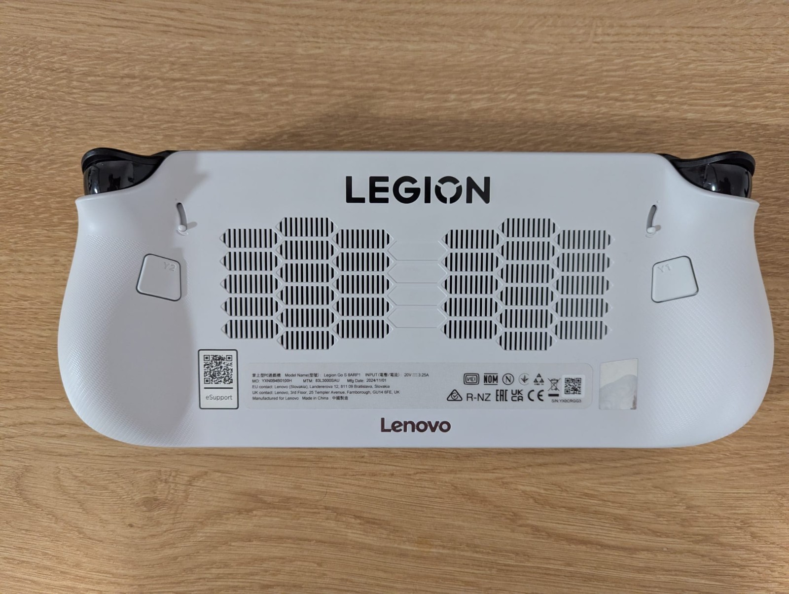 Lenovo Legion Go S 8ARP1 8-Inch Handheld Gaming System (Z2 Go) (512GB, 16GB) New