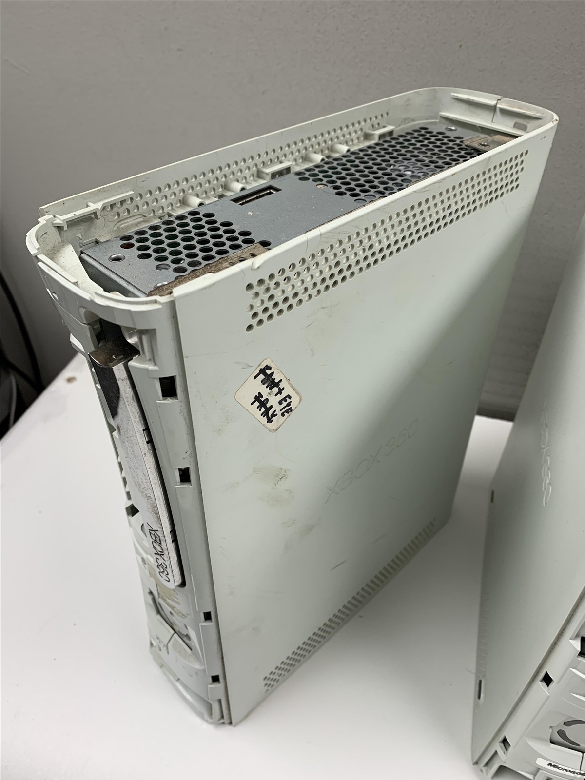 Bulk Lot 6 Xbox 360 Fat Consoles White Damaged Not Working For Parts or Repair