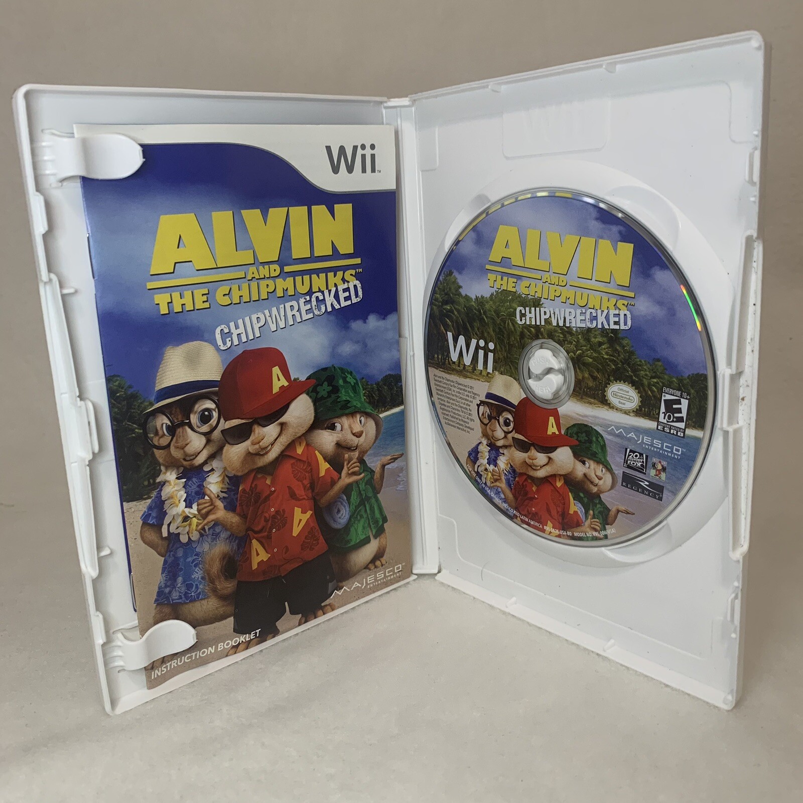 Alvin and the Chipmunks: Chipwrecked (Nintendo Wii, 2011) Complete
