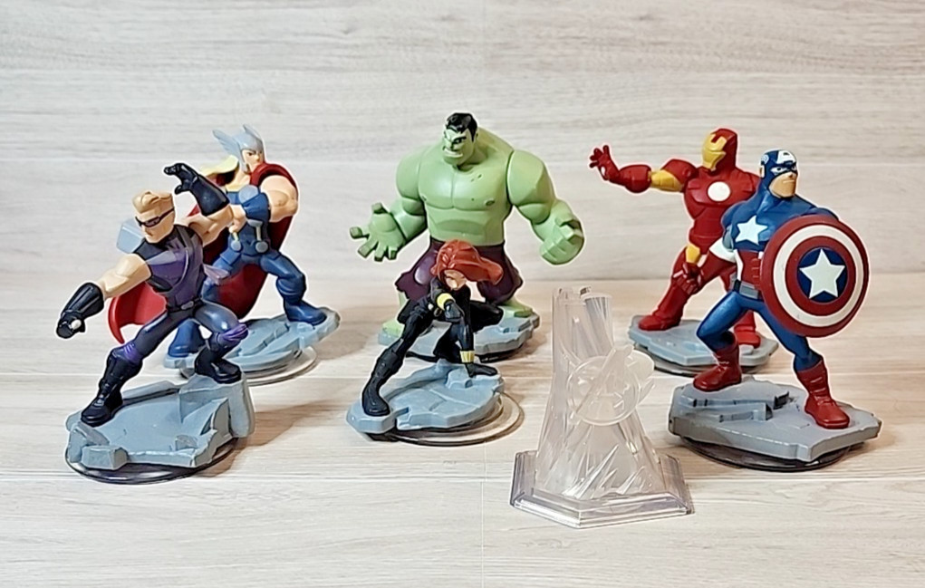 Lot of 7 Avengers Marvel Disney Infinity 2.0 Figures Hulk Thor Captain America