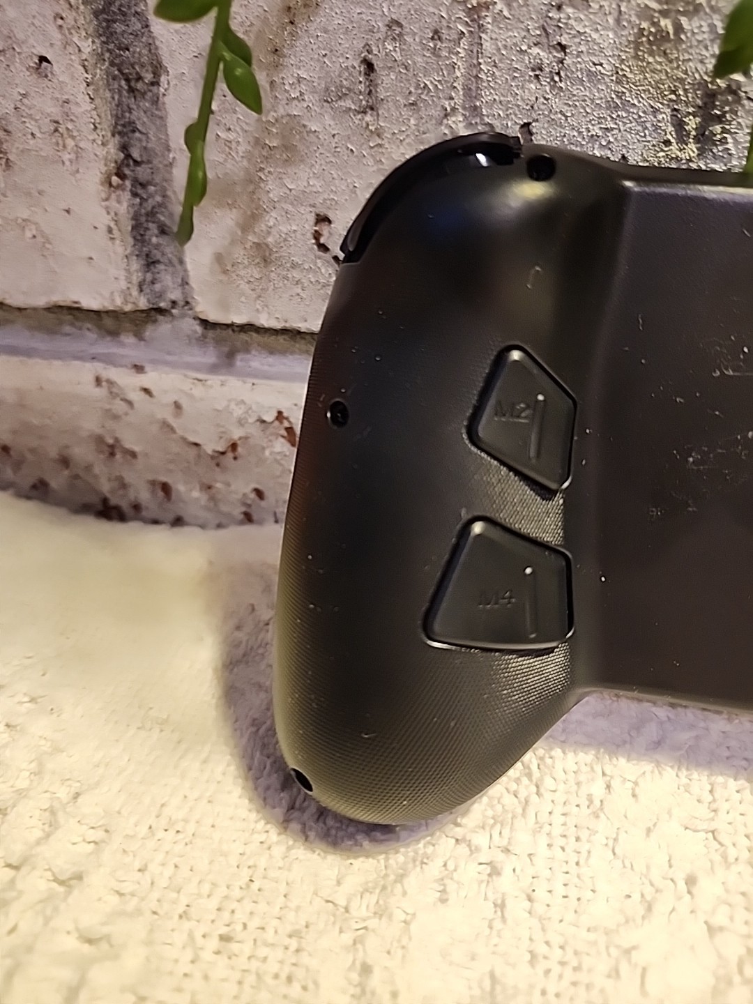 Shanwan Bluetooth Controller For Phones Androids Iphones Ect…