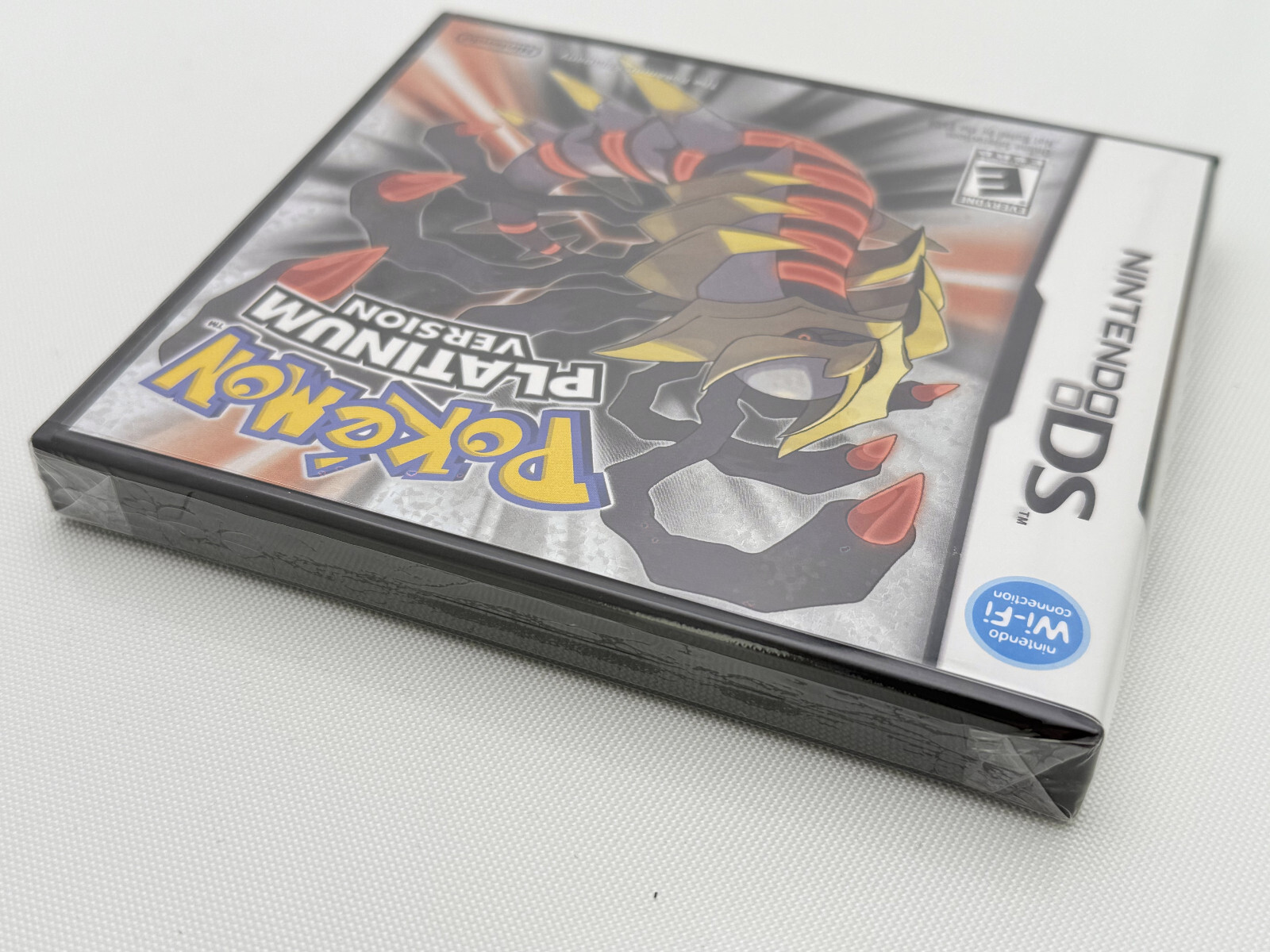 New! Pokemon Platinum Version Big Box Walmart Bonus Bundle Version w/Figure