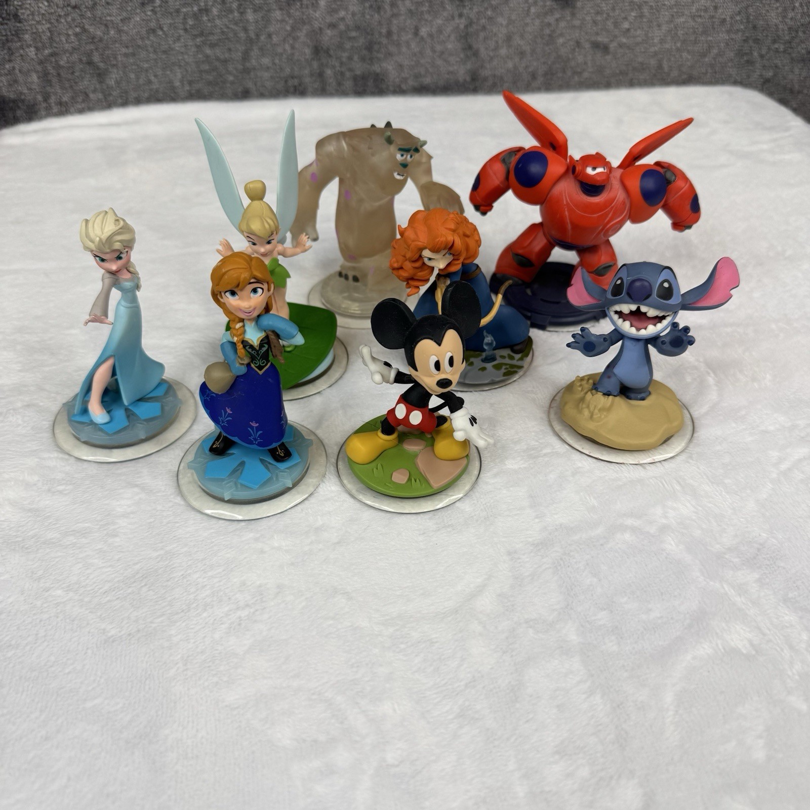 Disney Infinity Figures Lot of 8 Elsa, Stitch, tinker Bell, Mickey Mouse, Sully