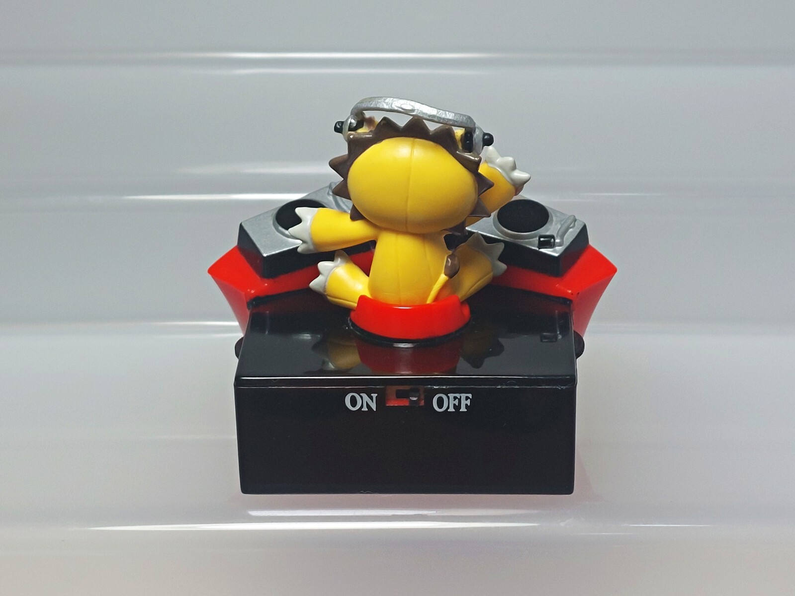 Bleach Kon Figure Radio Weekly Jump Toy Japan T06 2.4in