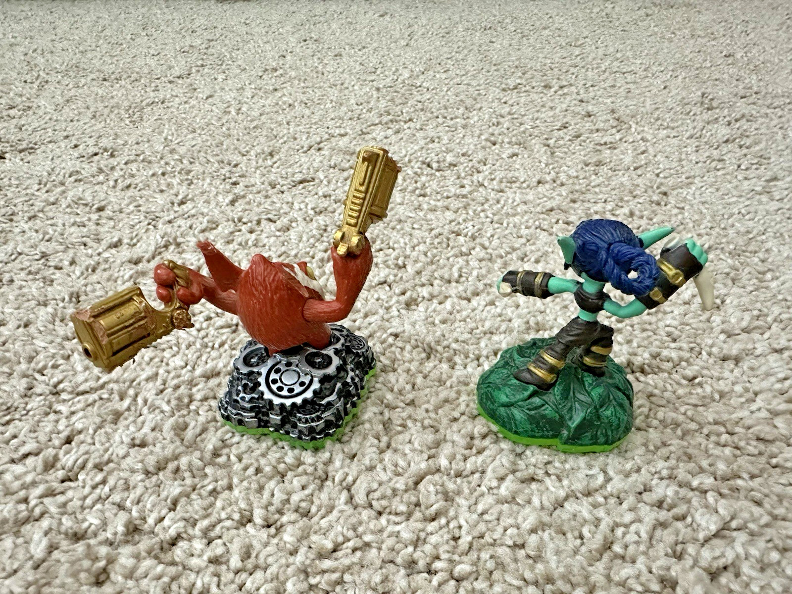 Skylanders: Spyro’s Adventure/Giants Figures(set of 13) w/ Portal of Power + USB