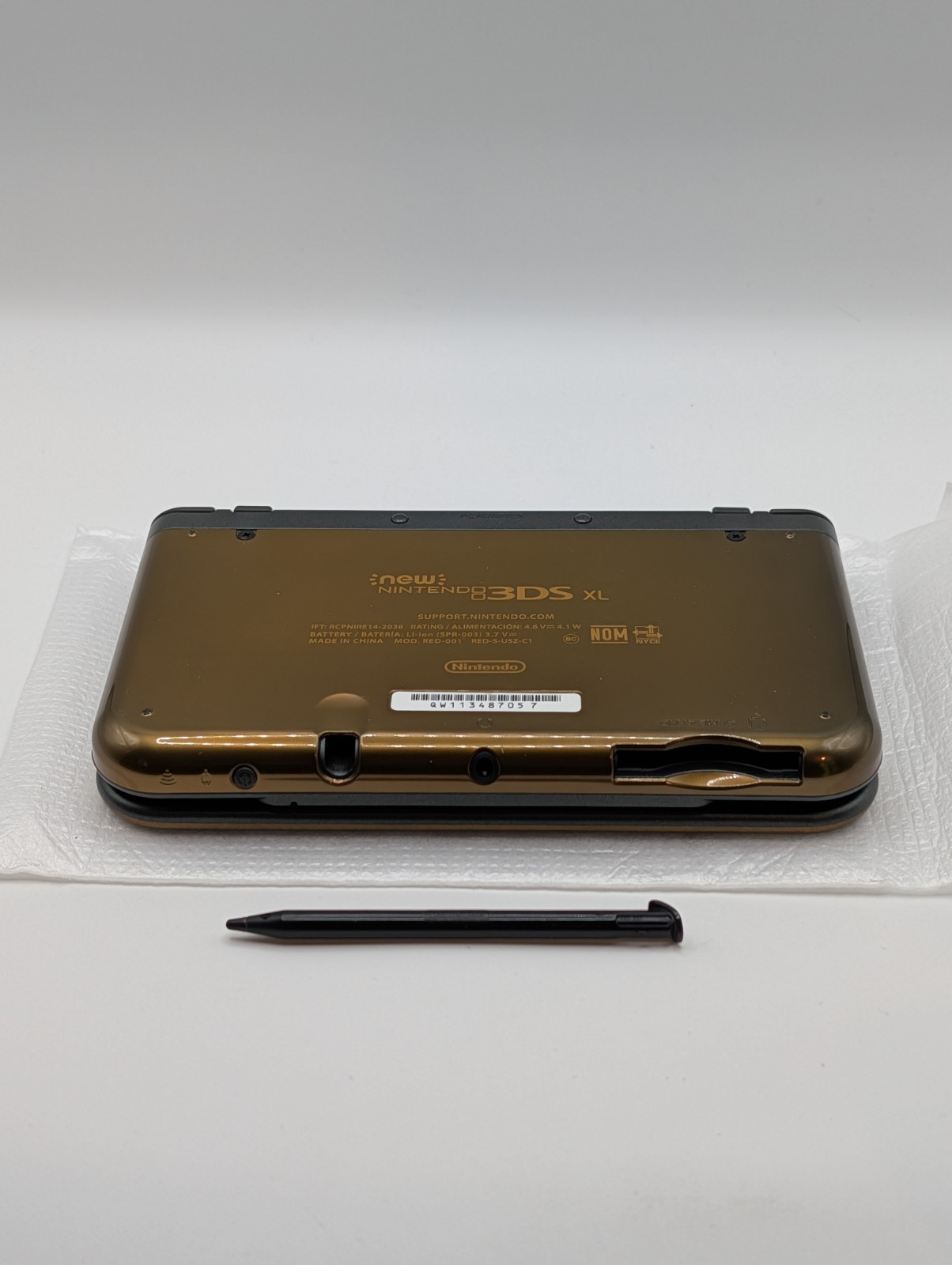 New Nintendo 3DS XL Hyrule Edition – Complete In Box Rare Excellent Condition