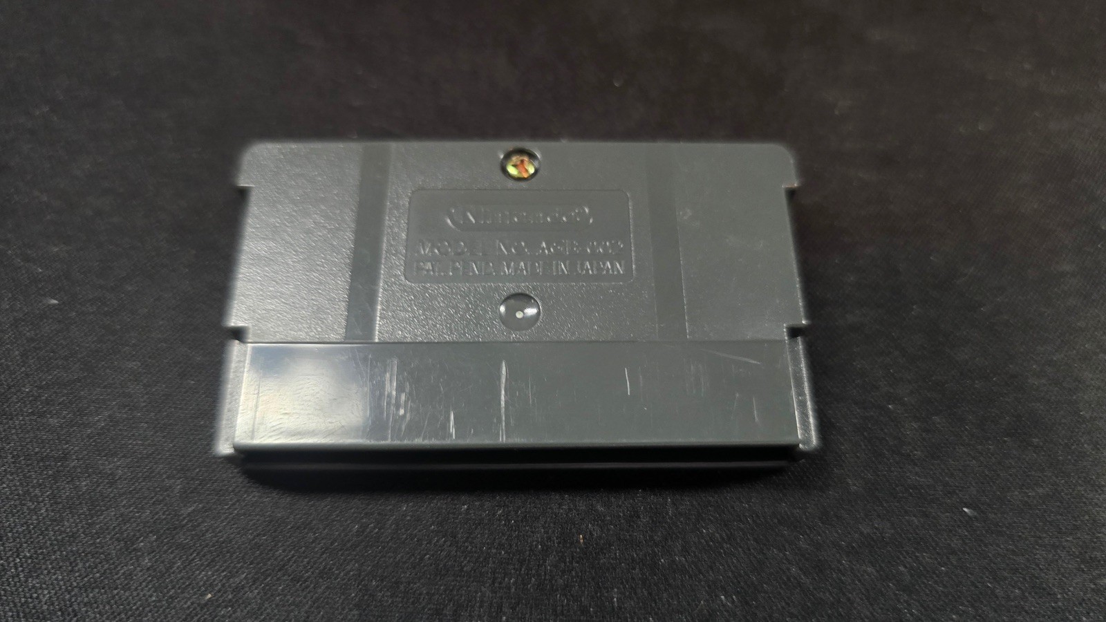 Disney/Pixar The Incredibles Nintendo Game Boy Advance NRMT authentic cartridge