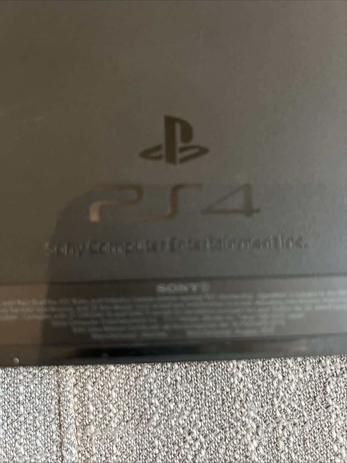 Sony PlayStation 4 PS4 500GB Black Console with Two controllers HDMI Power Cord