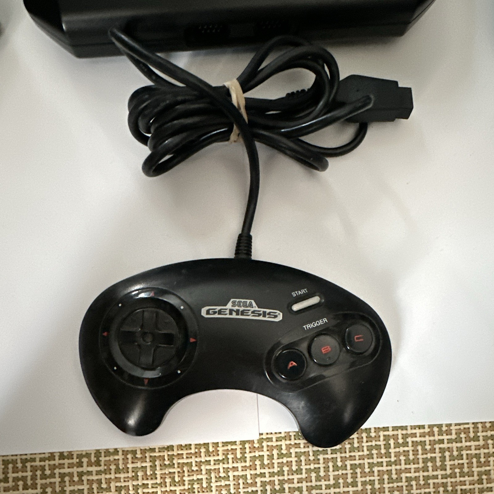 SEGA Genesis 16-Bit Console Lot MK-1601 and MK-1631 4 Controllers + AC Adapters
