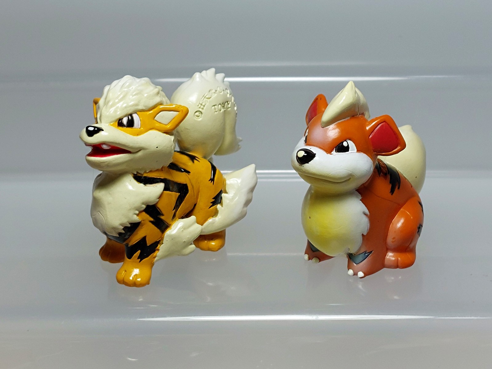 Arcanine Growlithe Pokemon Monster Collection Figure Set Tomy Japan P08 1.8in