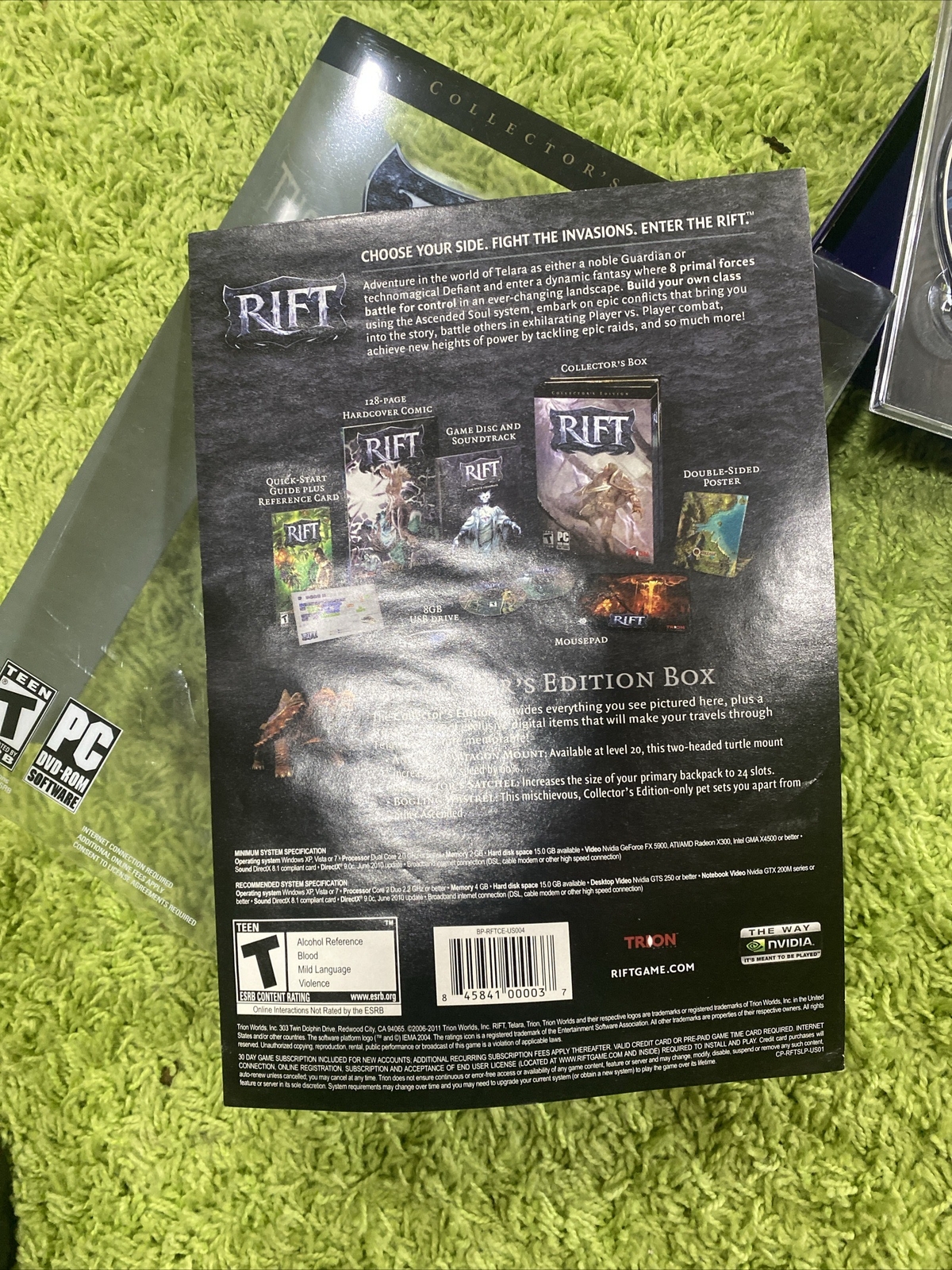 RIFT Windows Video Game Collector Edition With Book.