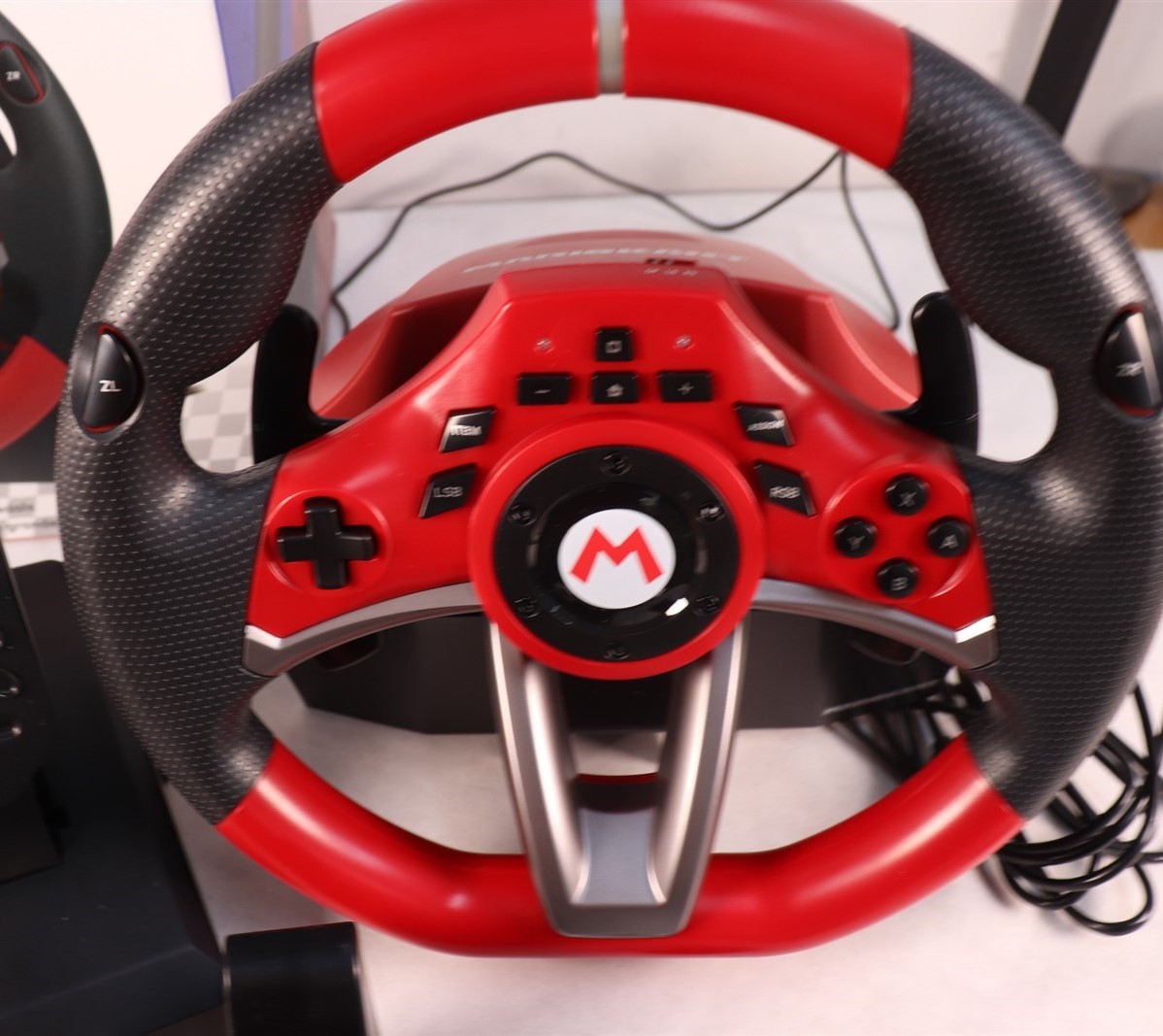 Nintendo Switch Mario Kart Racing Wheel Pro Deluxe Full Size Wheel & Pedals
