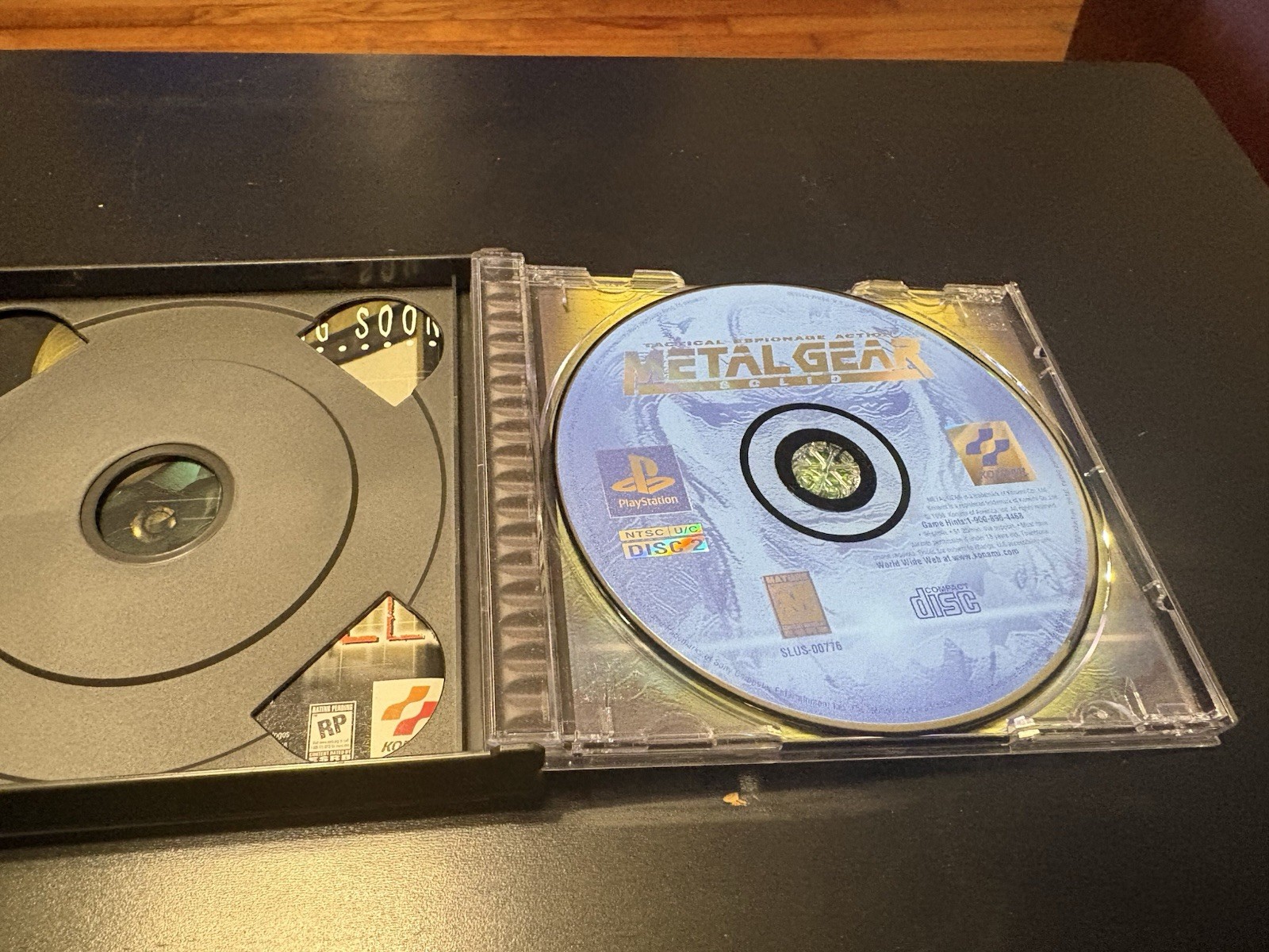 Metal Gear Solid (Sony PlayStation 1, 1999) CIB