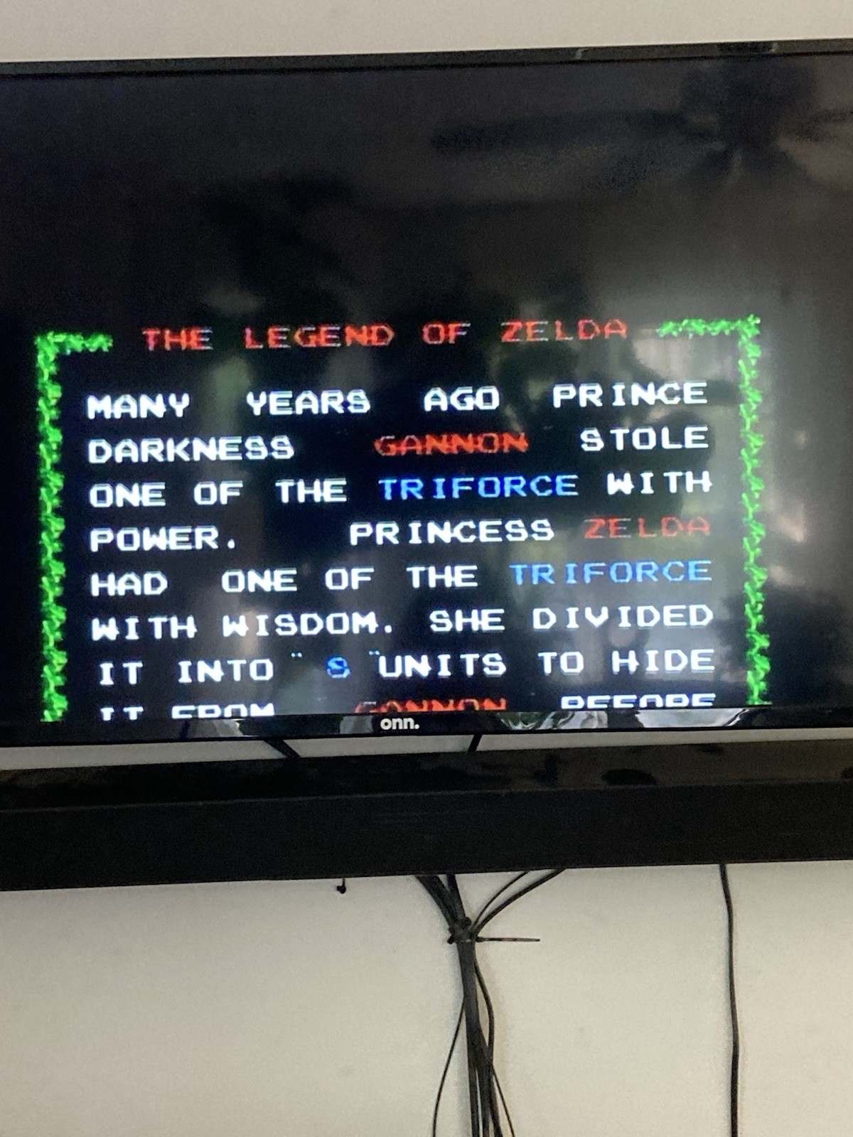 Nintendo NES the Legend of Zelda Game Tested Gold Cartridge And BlueStorage Case