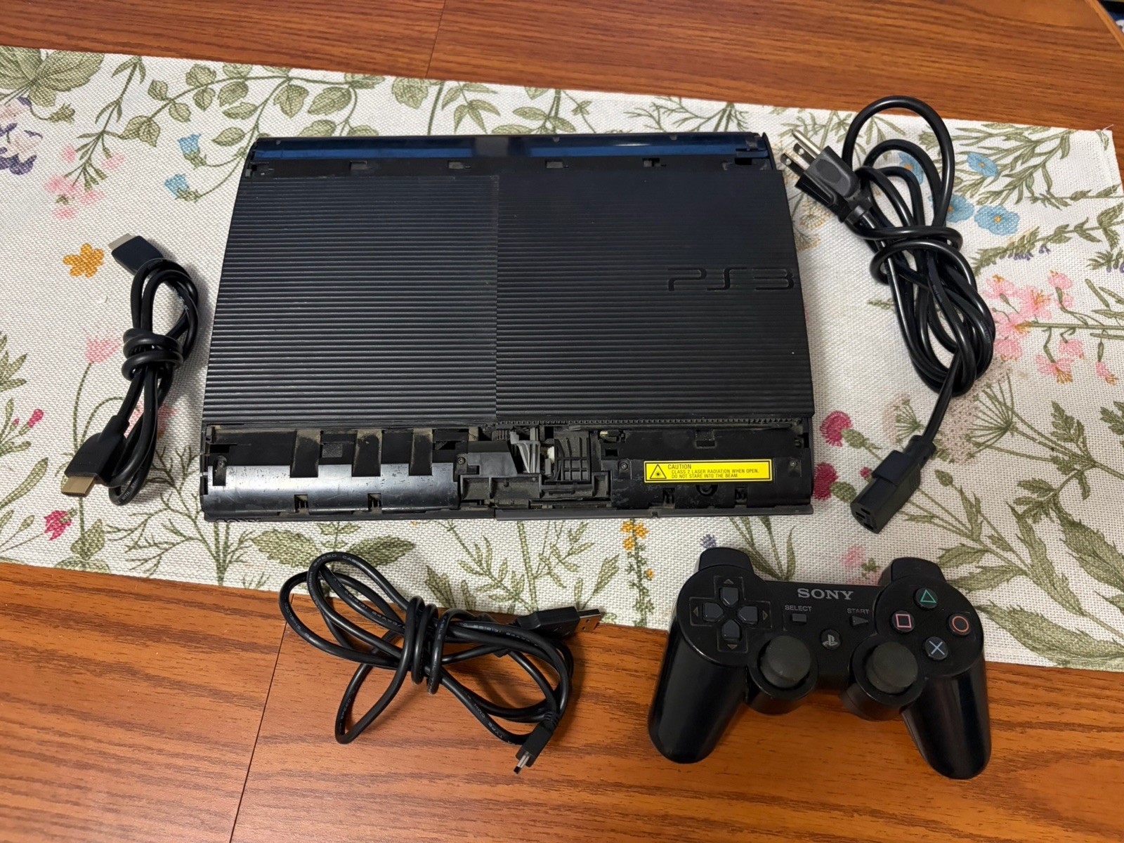 Sony PlayStation 3 Super Slim 250GB Bundle – CECH-4001B – Cosmetically Flawed