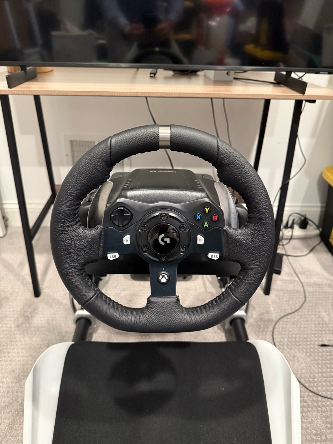 Logitech G920 Driving Force Racing Wheel