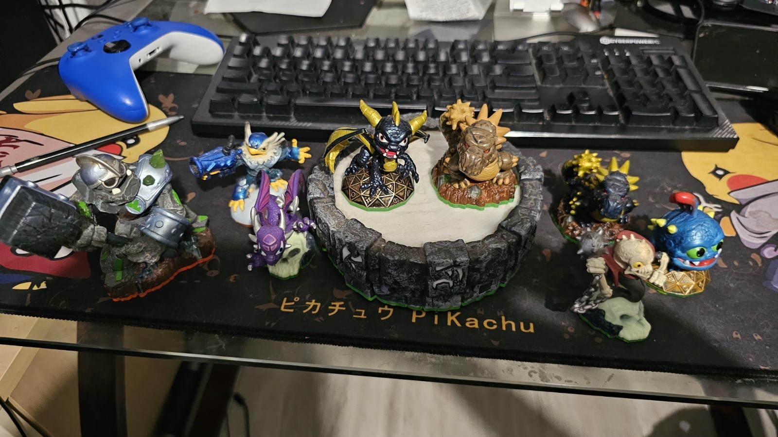 Activision Skylanders Lot Of 8 With Stand