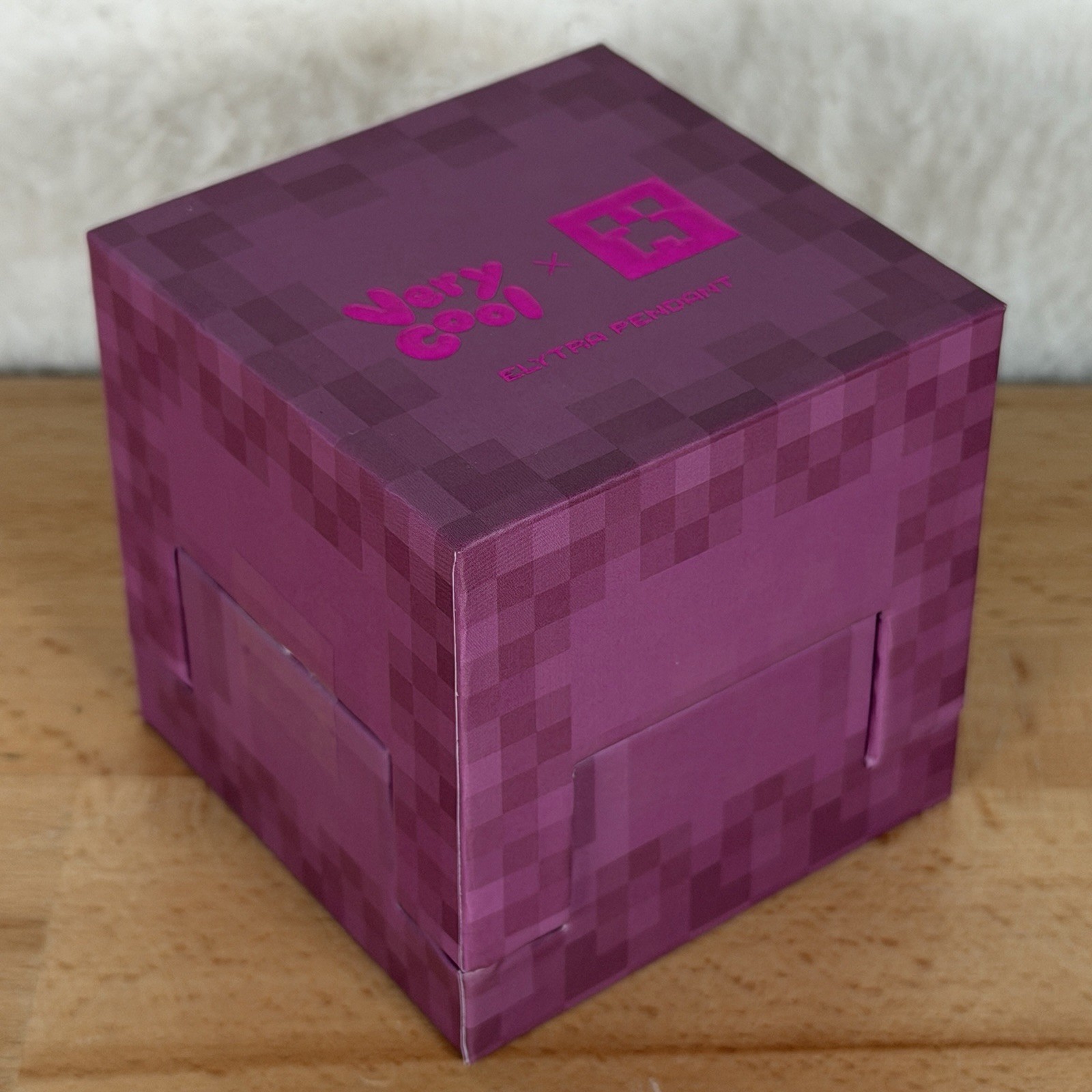 Very Cool Shirtz x Minecraft – Elytra Pendant Necklace *LIMITED EDITION NEW*