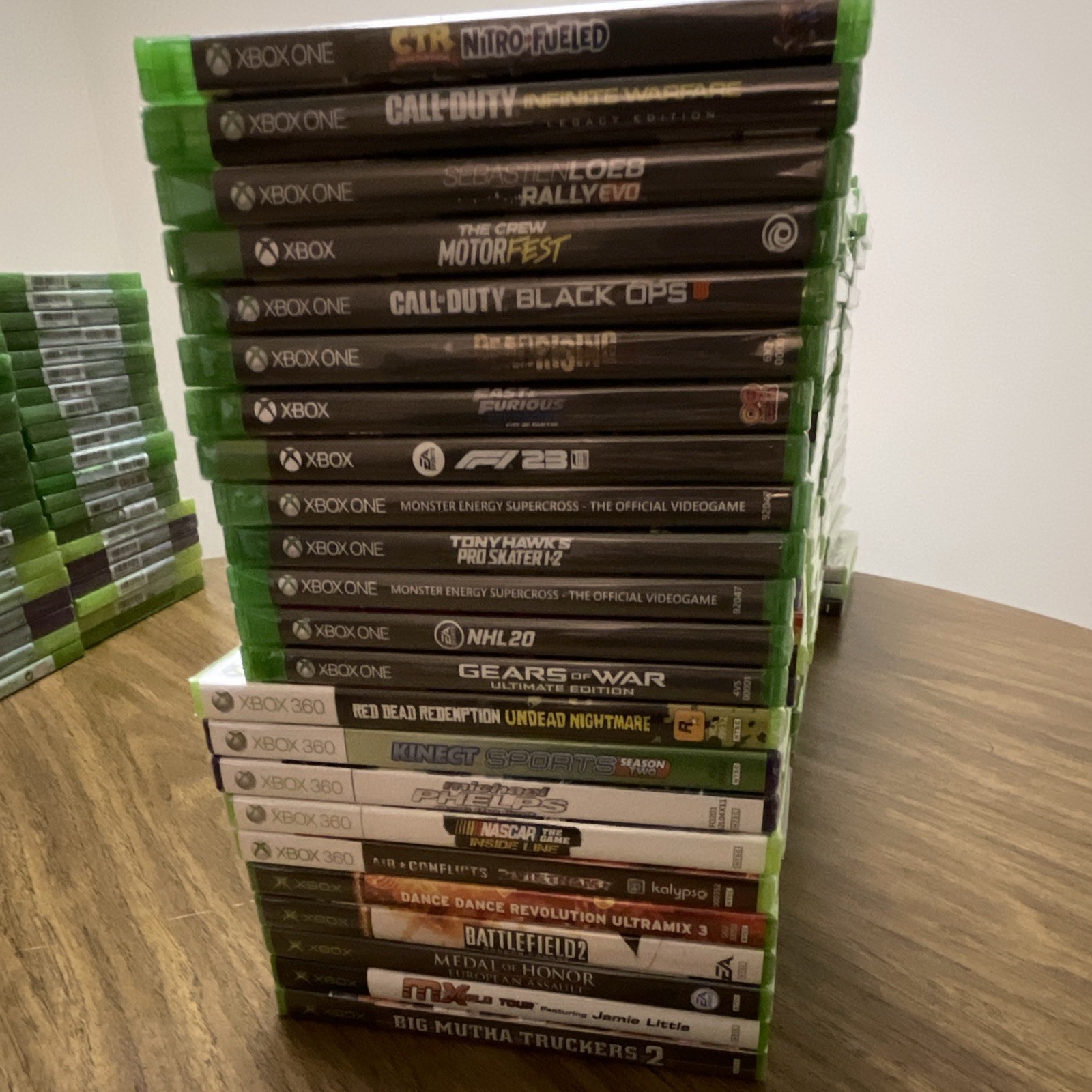 5 Microsoft Xbox One/Xbox 360 Mixed Video Game Lot w/ Cases – Games Included