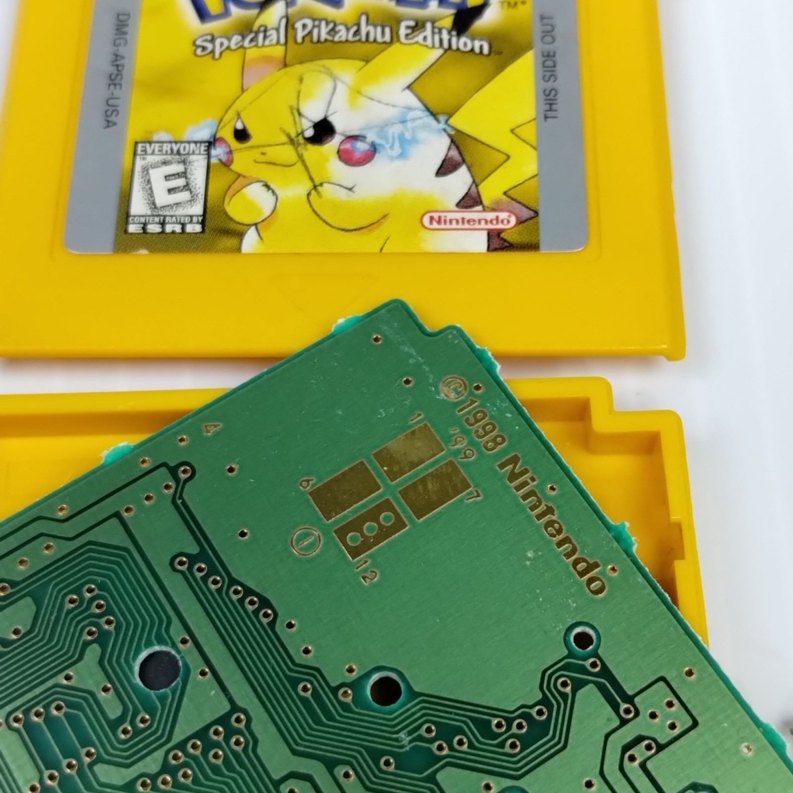 Nintendo Pokémon Special Pikachu Edition (Gameboy) Tested & Saves Free Shipping