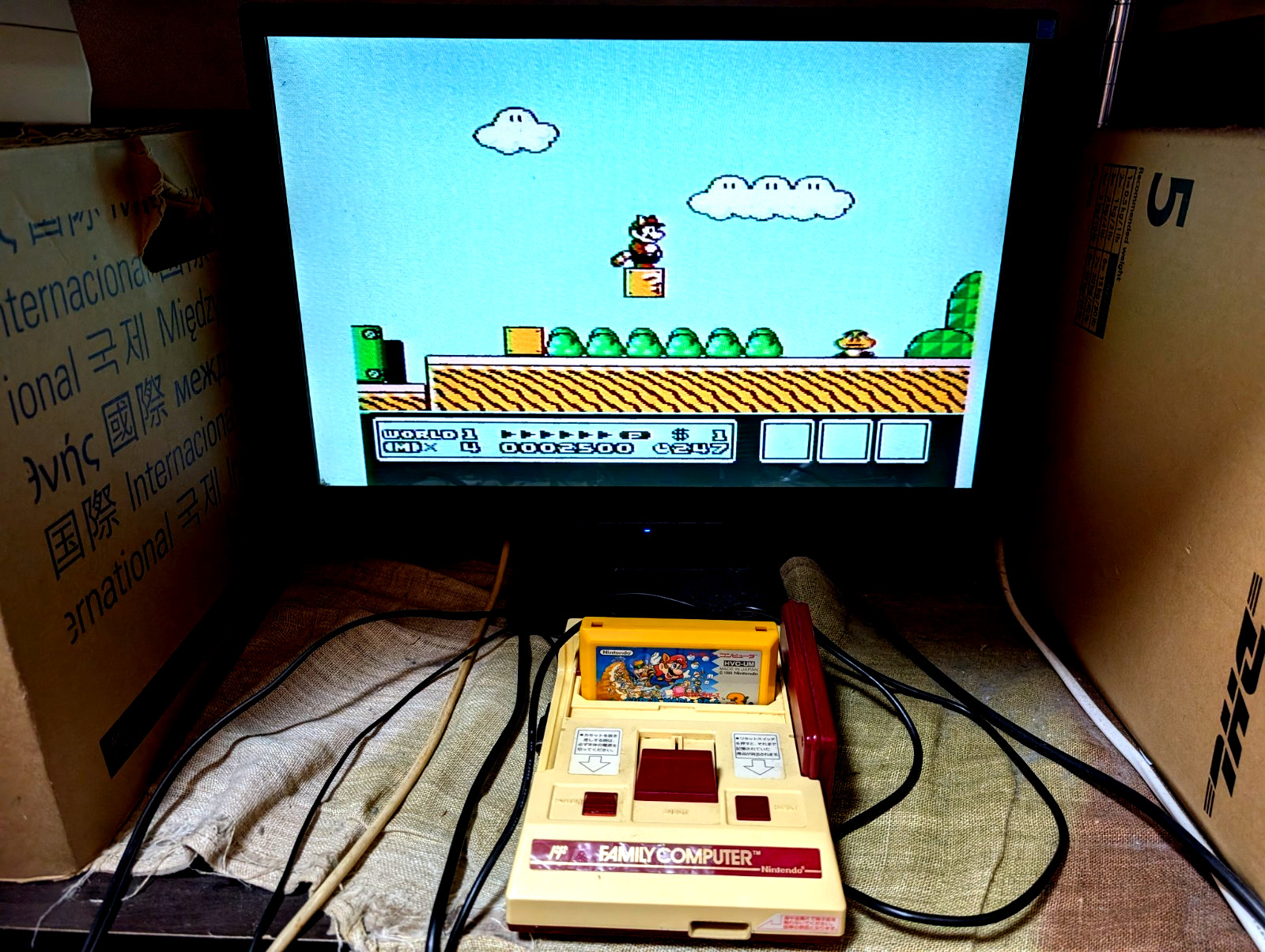 Nintendo Famicom NES Family Computer Super Mario Brothers 3 Japan Box Manual
