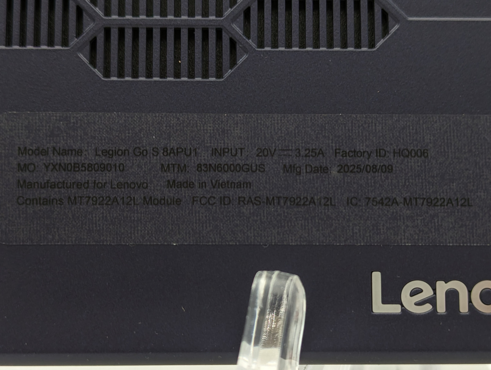 Lenovo Legion Go S 8″ Gaming Console AMD Ryzen Z1 Extreme SteamOS 32GB 1TB SSD
