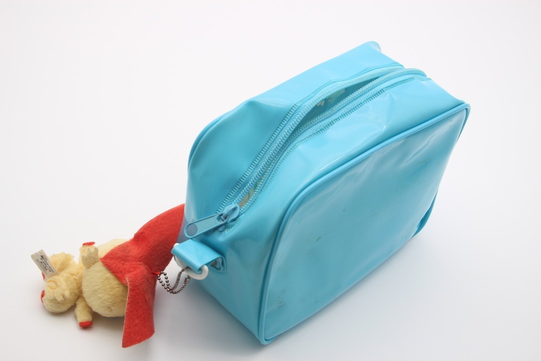 Pokemon Reshiram & Zekrom Carrying Case / Pouch w/ Victini Plushy for 3DS XL
