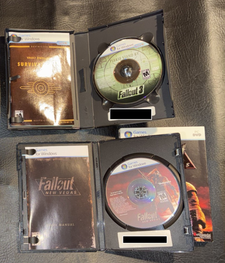 Fallout 3 and New Vegas Bundle – DVD + Manual – PC Windows