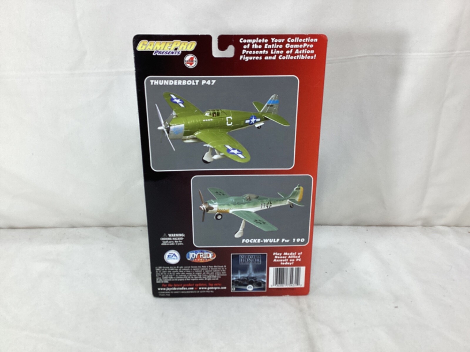 GamePro Medal of Honor Allied Assault EA Games P47 Thunderbolt Plane Sealed MOC