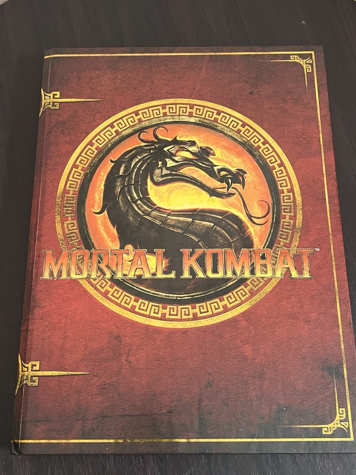 Mortal Kombat Collectors Edition Strategy Guide + Characters Move Cards.