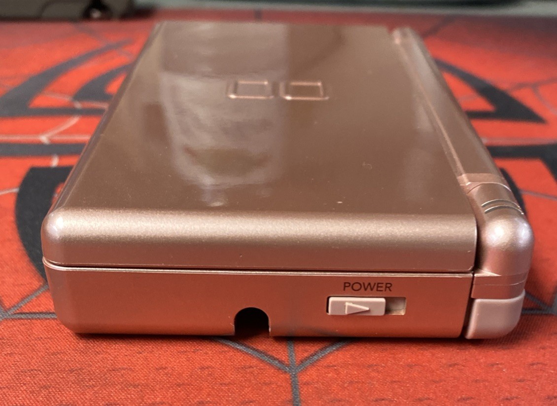 Nintendo DS Lite USG-001 – Metallic Pink *Very Nice*