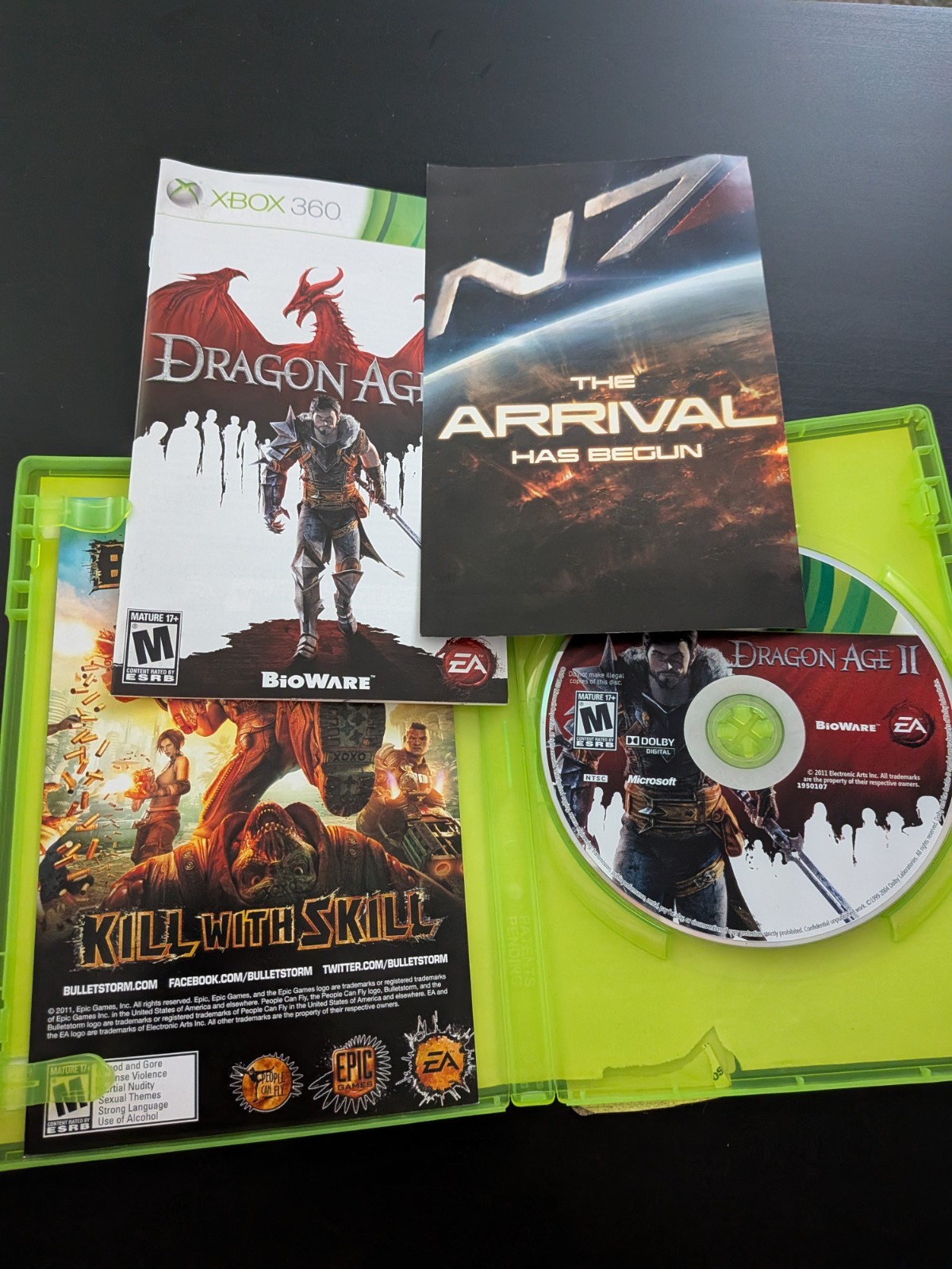 Dragon Age 2 Xbox 360 Video Game Complete