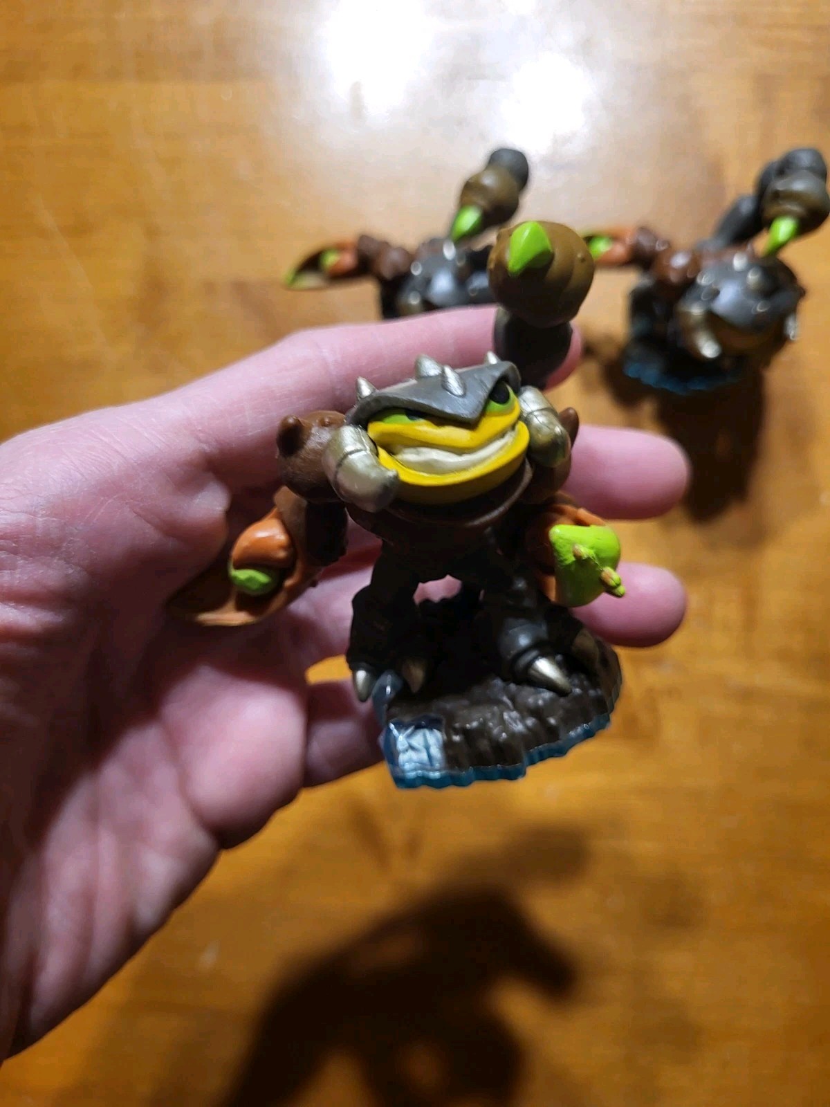 LOT 74 Skylanders Swap Force Terrafin Scorp Rip Tide Zoo Lou Elf Wash Buckler