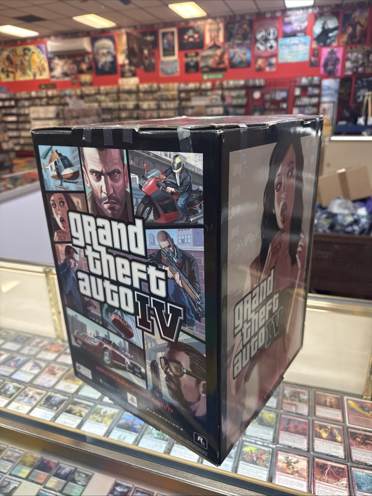 Grand Theft Auto IV Promotional Game Store Display Cube 2013 RockStar XBOX PS3
