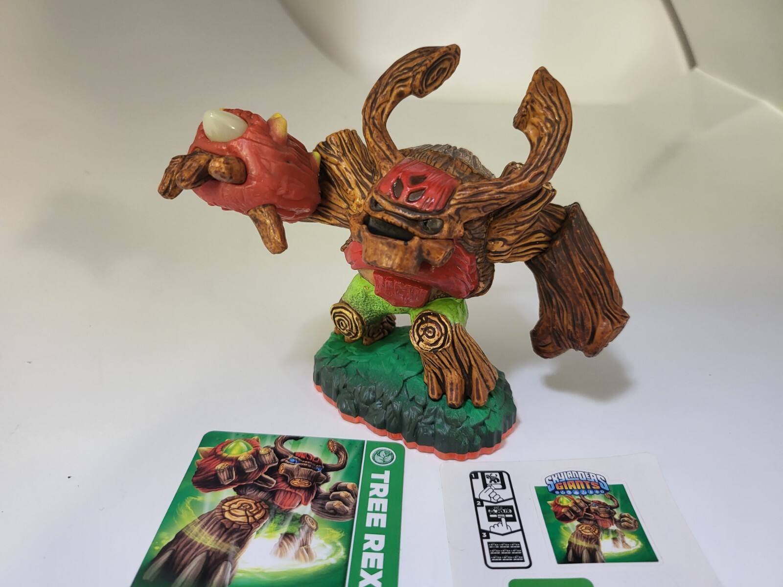 NEW Giants Tree Rex Skylanders Figure With Sticker & Card #H14