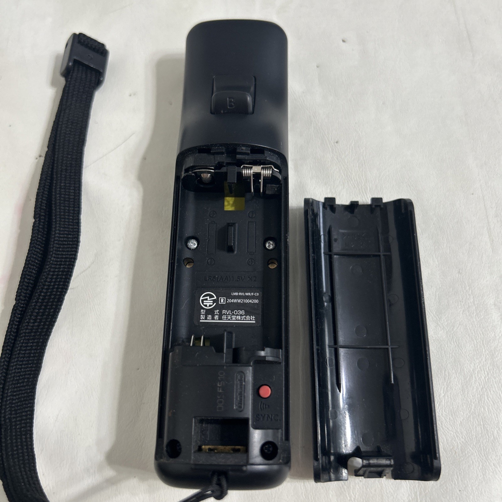 Nintendo Wii Remote Black Built In MotionPlus Controller RVL-036 WORKS