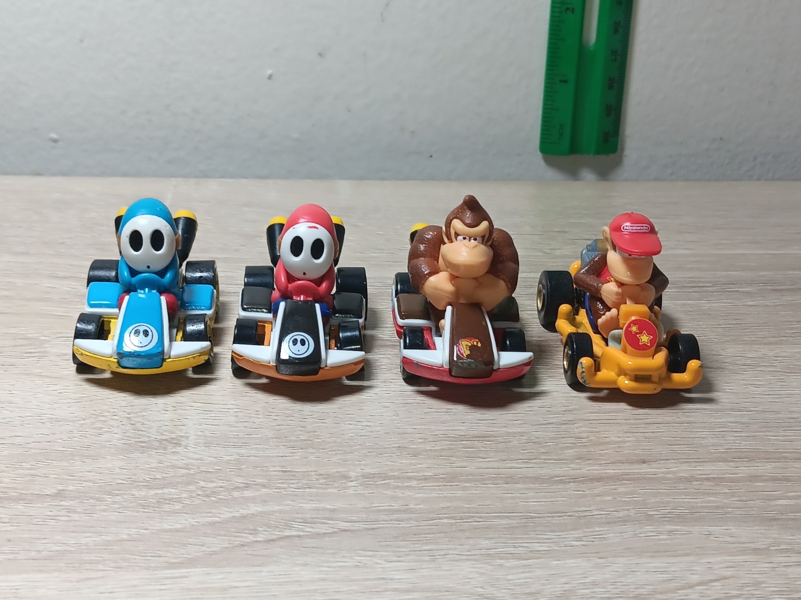 4-PK DIDDY KONG Super Mario Kart Hot Wheels Donkey Shy Guy Red Blue Pipe Frame