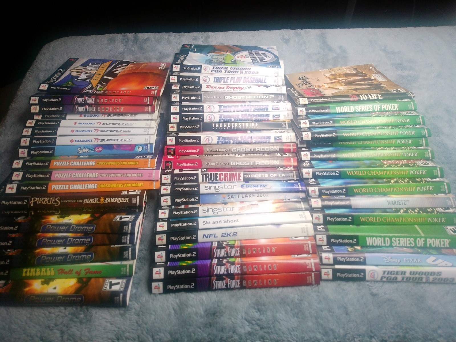Lot of 156 Playstation 2 Cover Art Inserts – Original/Authentic – Free Shipping!