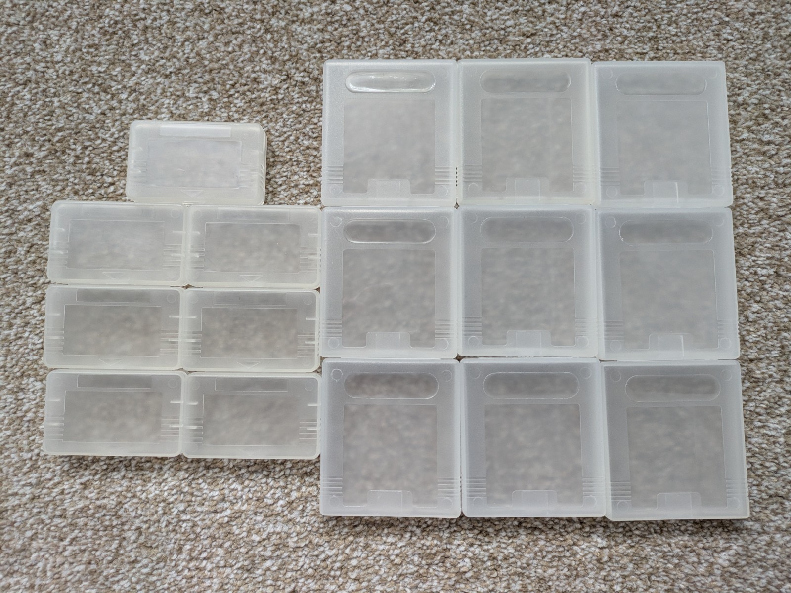 Lot of 16 Clear Generic Dust Cover Clamshell Cases – 9x Game Boy DMG/GBC, 7x GBA