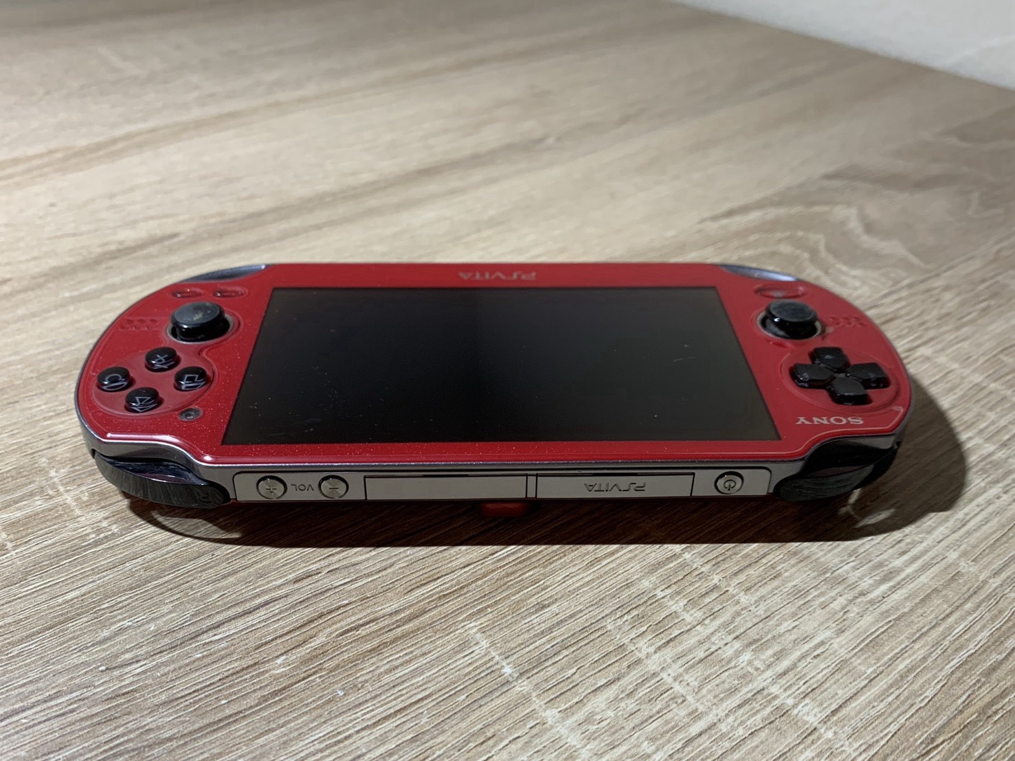 1536 PlayStation PS Vita PCH-1000 Cosmic Red Good TESTED