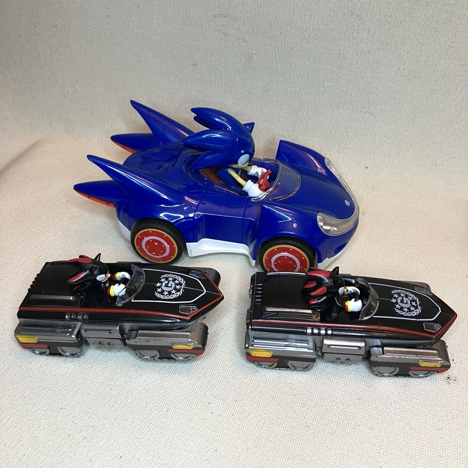 Sega Sonic The Hedgehog Mixed Lot Of Toys, Figures & Collectibles