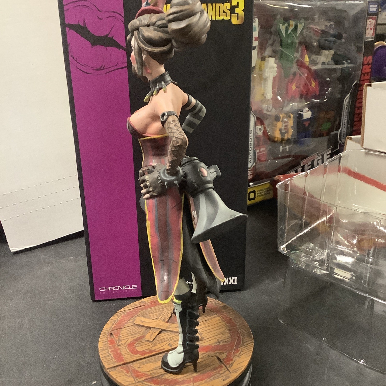 Borderlands 3 Mad Moxxi 9″ Statue Figure Modern Icons ThinkGeek Excl. w/ Box