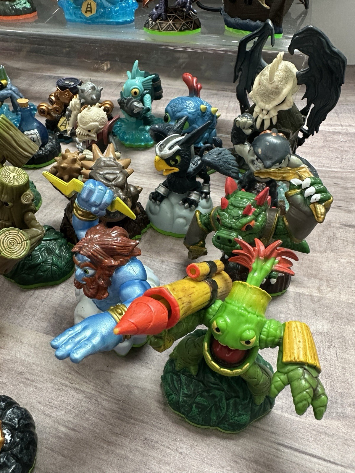 Mixed Lot of 41 Skylanders figures plus 3 portals Giants, Spyro, more