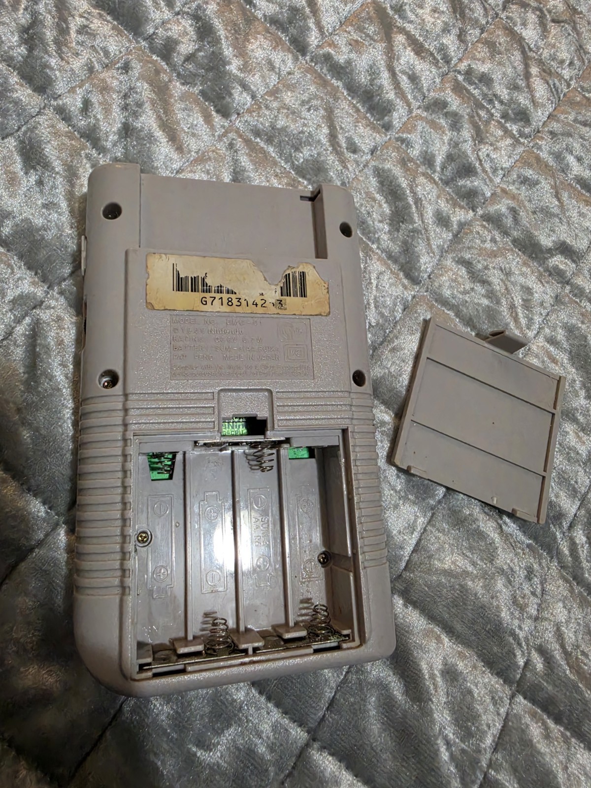 Nintendo Game Boy Handheld System Gray DMG-001