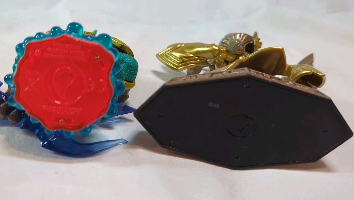 Activision Skylanders Giants Figures Lot 4 Robot Dragon Penguin Girl Empire