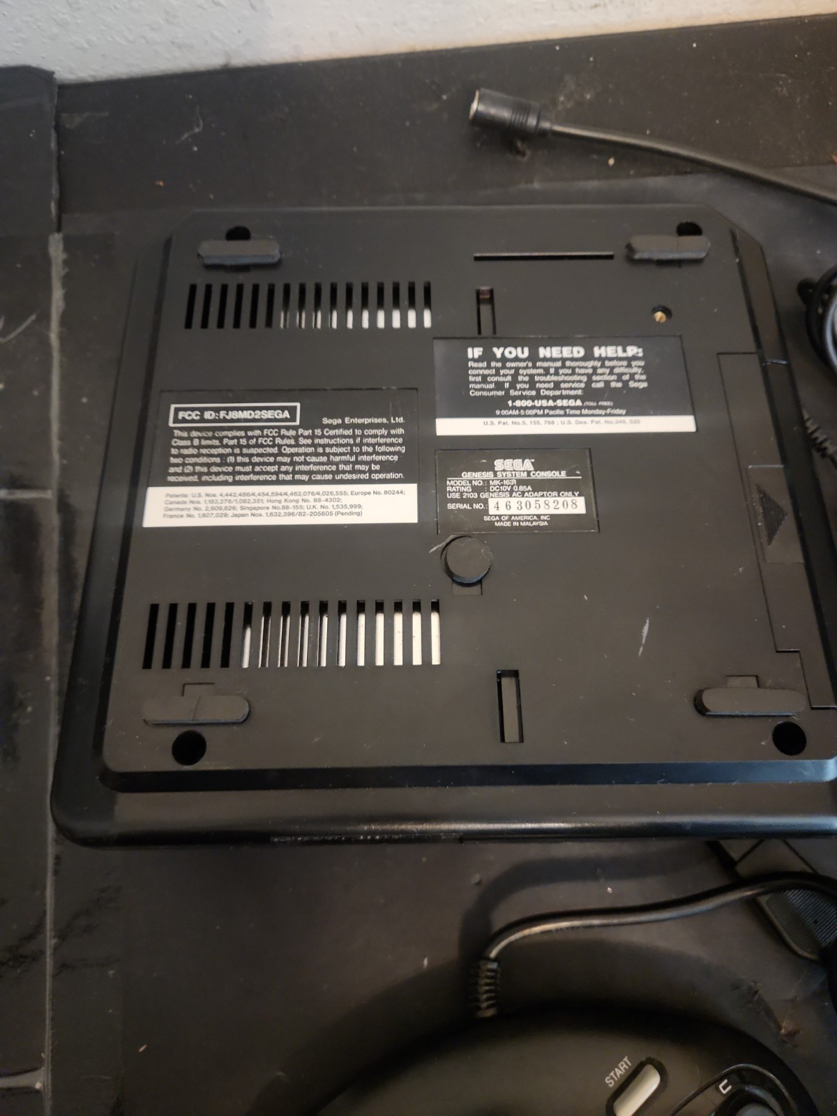 SEGA Genesis Model 2 MK-1631 With Cords And OEM Controller Tested Works